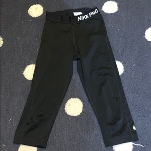Black Nike Pro leggings